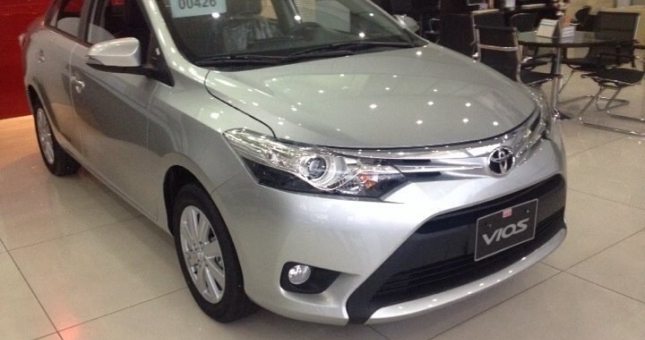 Toyota Vios 1.5G 2015: Xe cũ nhưng vẫn được nhiều người chọn