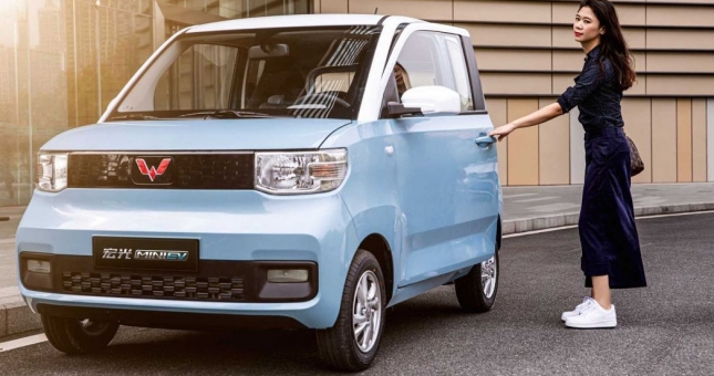 Ô tô cỡ nhỏ 'cháy hàng' tại Trung Quốc nhờ giá chỉ ngang xe SH