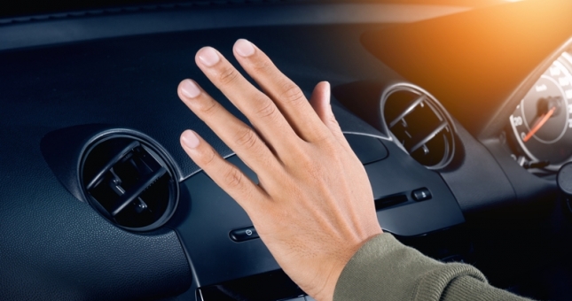 Dấu hiệu nhận biết điều hòa trên ô tô cần được bảo dưỡng