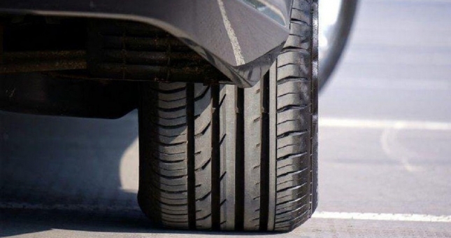 Dấu hiệu nhận biết ô tô cần thay giảm xóc ngay