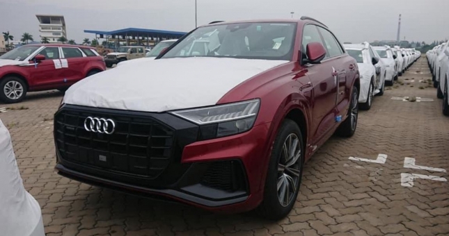 Lô xe Audi Q8 2021 đầu tiên cập bến Việt Nam, giá tạm tính 4,5 tỷ VNĐ