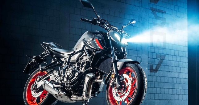 Yamaha MT-07 2021 ra mắt, giá từ 7.599 USD (176 triệu VNĐ)