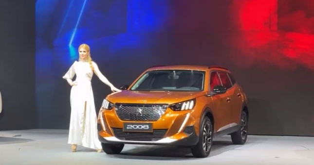 Peugeot 2008 chính thức ra mắt, giá cao nhất 829 triệu đồng