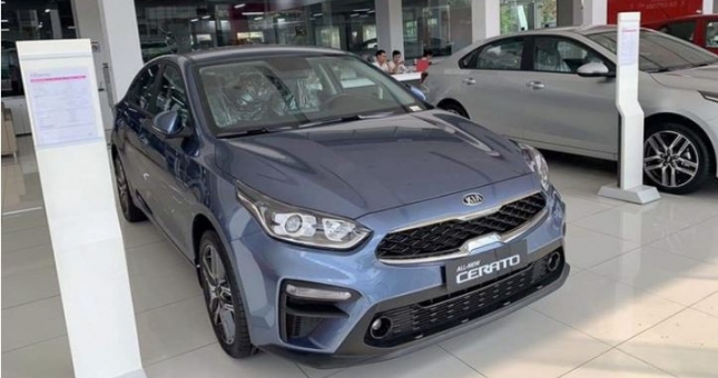 Kia Cerato 'hot' nhất sedan C tăng giá bán, cao nhất 685 triệu đồng