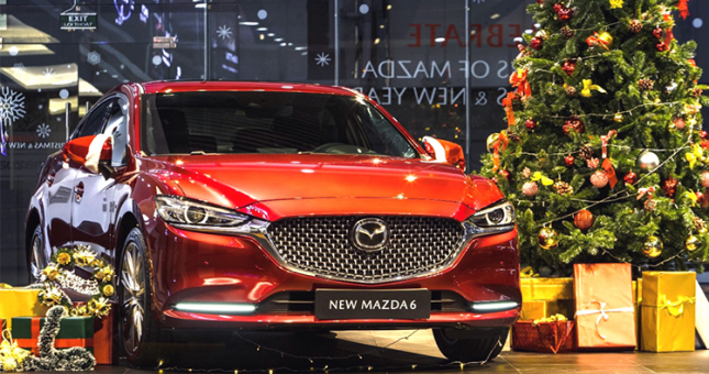 New Mazda 6 hút khách nhờ ưu đãi 'độc nhất phân khúc'