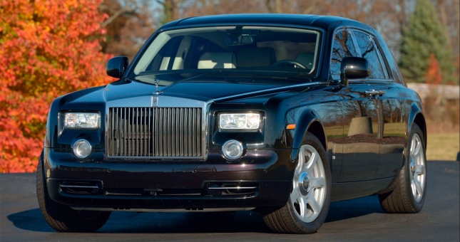 Rolls-Royce Phantom của Donald Trump bất ngờ được rao bán