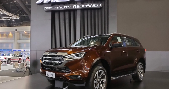 SUV 7 chỗ Isuzu Mu-X 2021 chốt ra mắt sau Tết