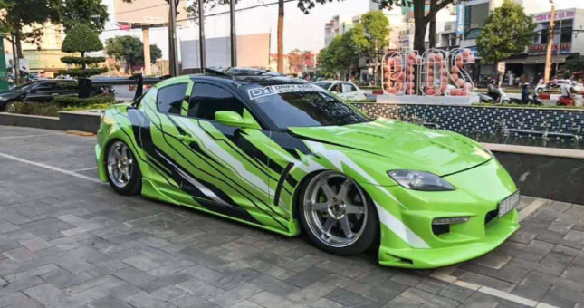 Đại gia rao bán xe Mazda độ màu độc lạ chỉ 450 triệu đồng