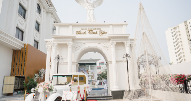 Đám cưới KHỦNG tại Bắc Ninh: 300 xế hộp tập hợp, riêng sảnh cưới 30 tỷ