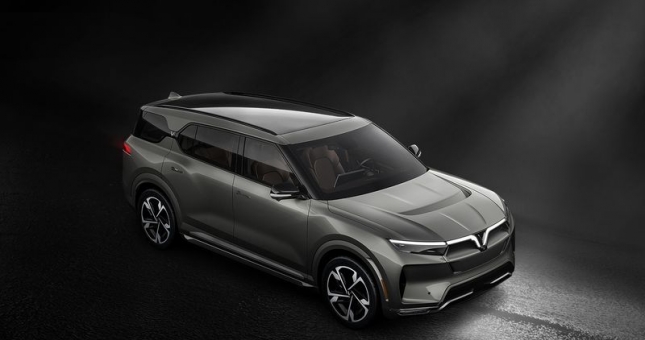 Báo Mỹ đưa tin xe tự lái VinFast có điểm giống Tesla, nhưng giá cạnh tranh hơn