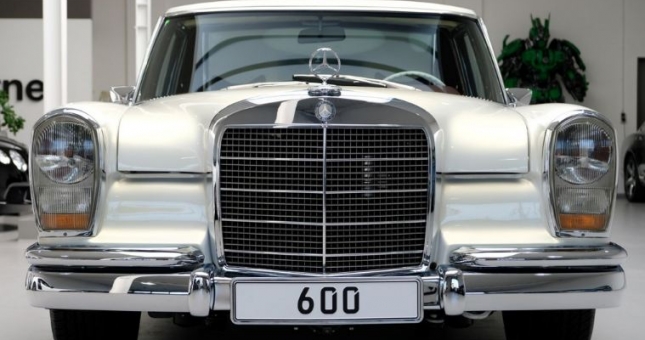 Ngắm Mercedes 600 Pullman 45 tuổi giá quy đổi 60 tỷ đồng