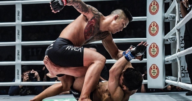 Martin Nguyễn: Cú đấm phải sẽ knock-out Thành Lê?