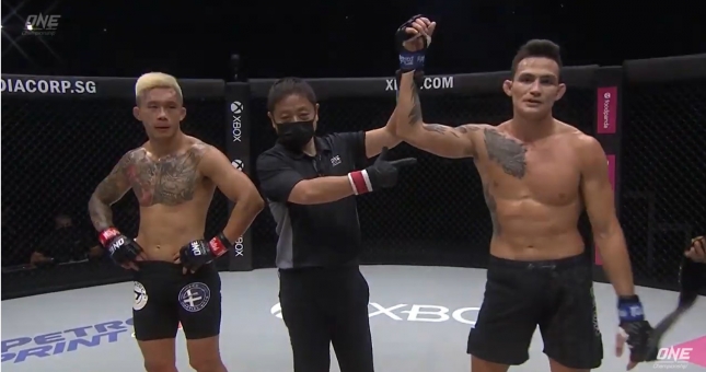 Tân vương Thành Lê sẵn sàng tái đấu với Martin Nguyễn