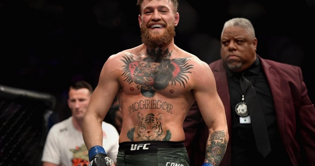 Manny Pacquiao biết mình có thể ăn trọn cú KO từ Conor?