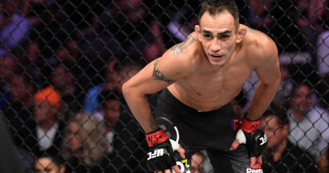 Cựu vương Interim Tony Ferguson sẽ bị cắt khỏi UFC?