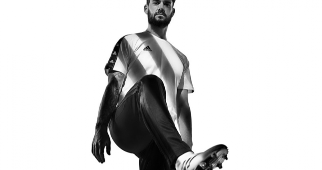 Adidas ký hợp đồng quảng bá giày Nemeziz với Isco