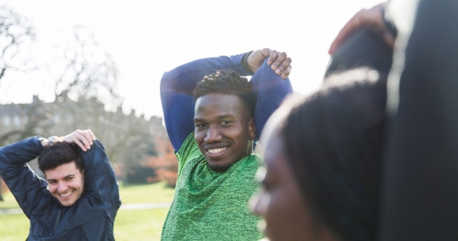 6 mẹo khởi động quan trọng người tập gym nên biết