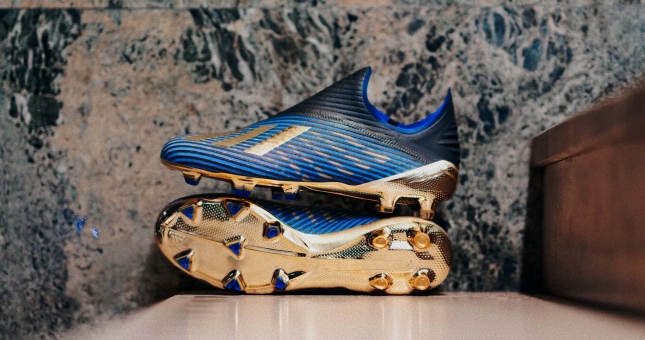 Cận cảnh giày đinh X 19+ 'Inner Game' dát vàng từ Adidas
