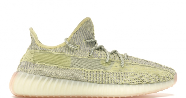 Adidas tung thêm 2 mẫu Yeezy Boost 350 V2 với giá từ 220 USD