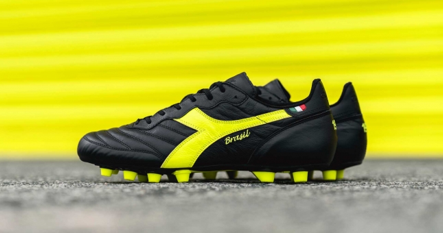 Diadora hãng giày đá bóng ưa thích của Marco Van Basten có gì hay?