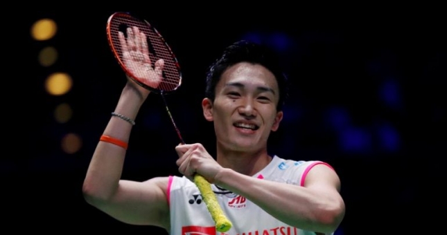 Kento Momota sử dụng vợt gì để vô địch cầu lông thế giới 2019