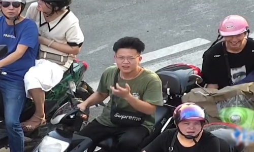 VIDEO: Cảnh sát giao thông dùng Flycam nhắc người vi phạm từ trên trời