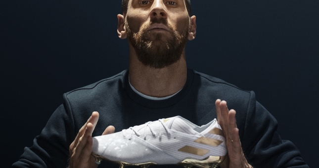 Adidas ra mắt dòng giày kỉ niệm đặc biệt mang tên Messi