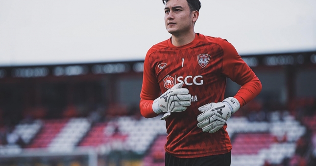 Đặng Văn Lâm 'khoe' quà đặc biệt từ Nga