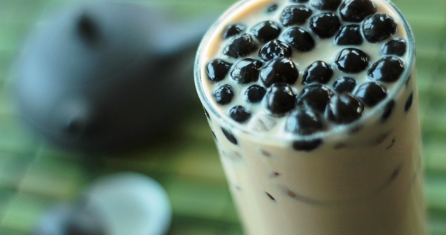 Giảm cân nhưng vẫn uống trà sữa, bạn cần tập luyện thế nào?