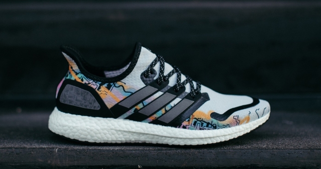 Adidas ra mắt AM4 UltraBoost đậm chất London