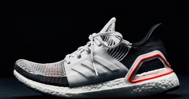 Black Friday, Adidas giảm giá đến 50% trên toàn cầu