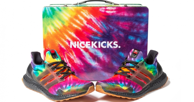 Adidas ra mắt Tie-Dye UltraBOOST đúng dịp Black Friday