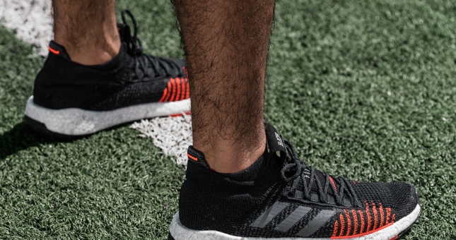 5 đôi giày Adidas giảm giá hấp dẫn nhất trong tháng 12/2019