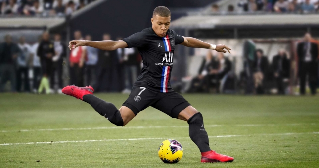 PSG ra mắt áo đấu thứ 4 cùng nhãn hiệu Jordan