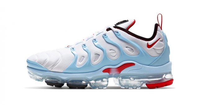 Nike tung ra VaporMax Plus chủ đề tình yêu với Chicago