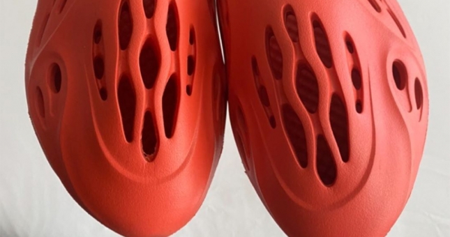 A$AP Ferg hé lộ Adidas Yeezy Clog thiết kế lạ mắt