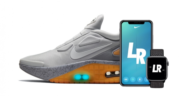 Nike ra mắt siêu phẩm Air Max thắt dây tự động