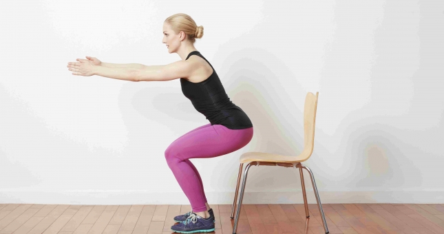 Bài tập thể dục toàn thân đơn giản tại nhà với ghế