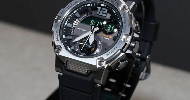 Casio G-Shock ra mắt đồng hồ GST-B300 khung carbon siêu cứng