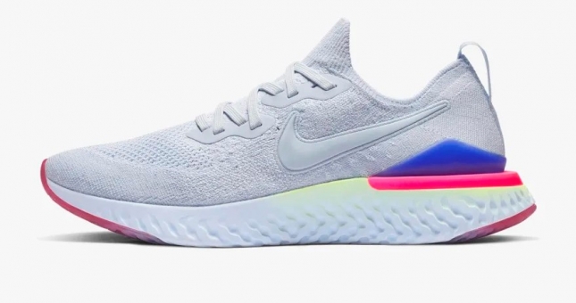 Nike Việt Nam giảm giá 50% sản phẩm trong dịp nghỉ lễ