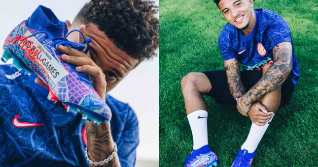 Jadon Sancho có giày đinh 'thửa' riêng từ Nike