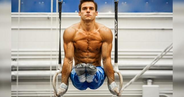 8 mẹo tập core rắn chắc như thép từ VĐV thể dục dụng cụ