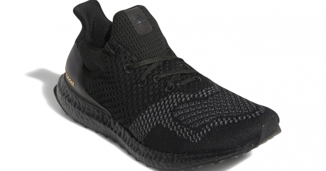 Adidas ra mắt UltraBOOST 1 DNA 'Core Black' tái chế