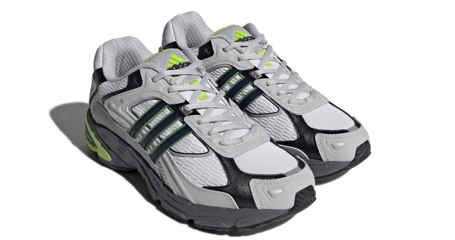 Adidas tung giày chạy bộ công nghệ 'cổ điển'