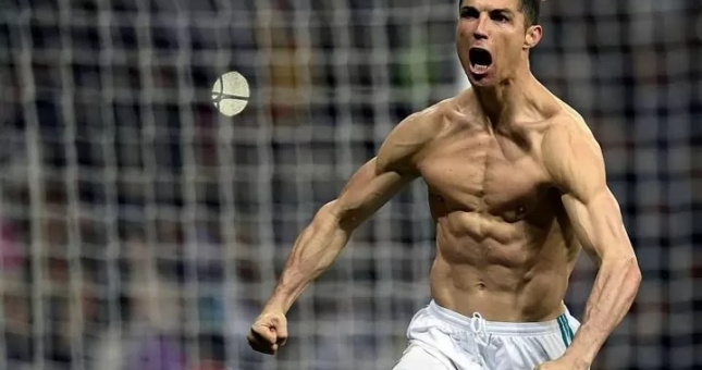 Ronaldo thú nhận sở thích 'tội lỗi' trong chế độ dinh dưỡng