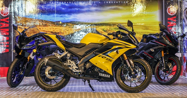 Yamaha YZF-R15 v3 ra mắt tại Malaysia giá từ 2.950 USD 
