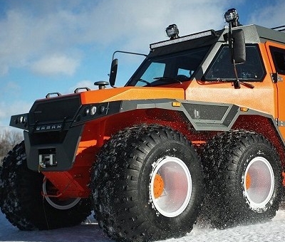 Há hốc với chiếc SUV lớn nhất thế giới của Nga