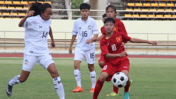 Hủy diệt U16 Lebanon, U16 nữ Việt Nam vươn lên ngôi đầu bảng