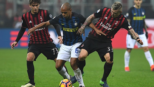 Ghi bàn phút bù giờ, Inter Milan chiến thắng trận derby