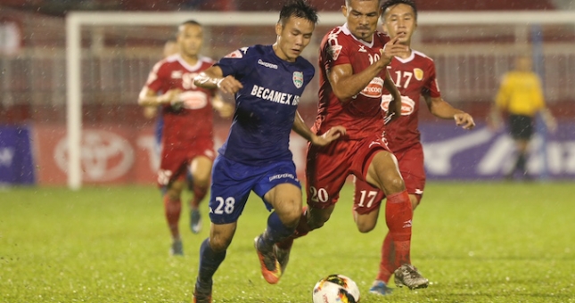 Anh Đức tỏa sáng, Bình Dương vẫn thất bại trước TPHCM